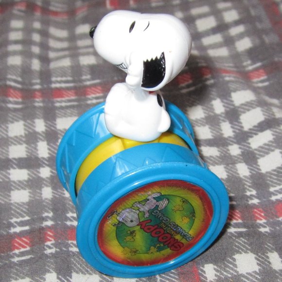 Snoopy and the Peanuts Gang Rolling/Spinning Toy - Picture 2 of 2